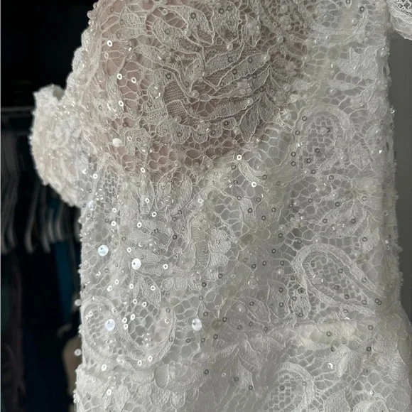 Elegant White Lace Long Sleeve Dress - Picture 5 of 6